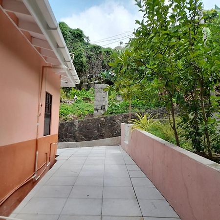 Angie'S Cove, Modern Get-Away Overlooking Кастрі Екстер'єр фото