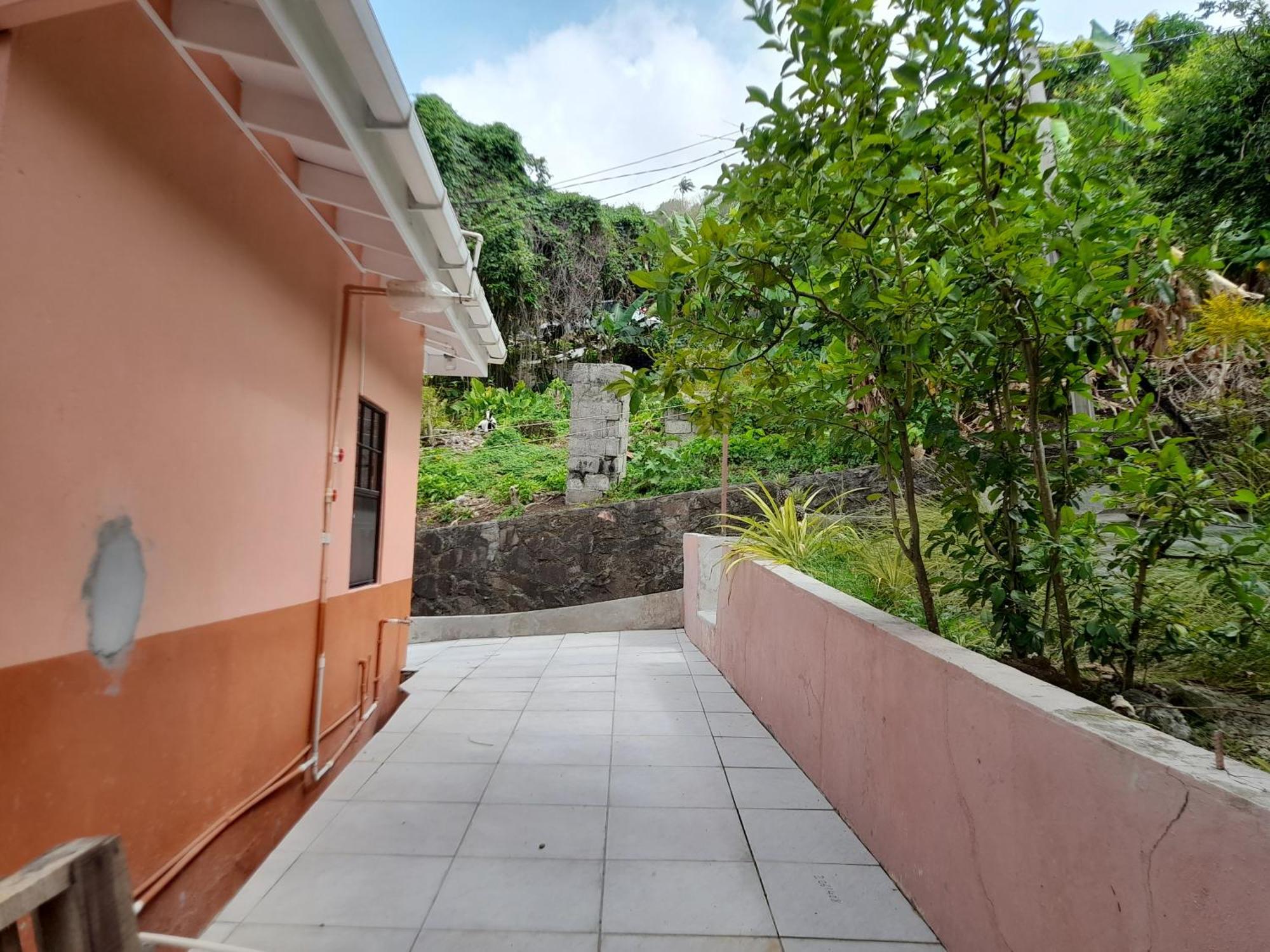 Angie'S Cove, Modern Get-Away Overlooking Кастрі Екстер'єр фото