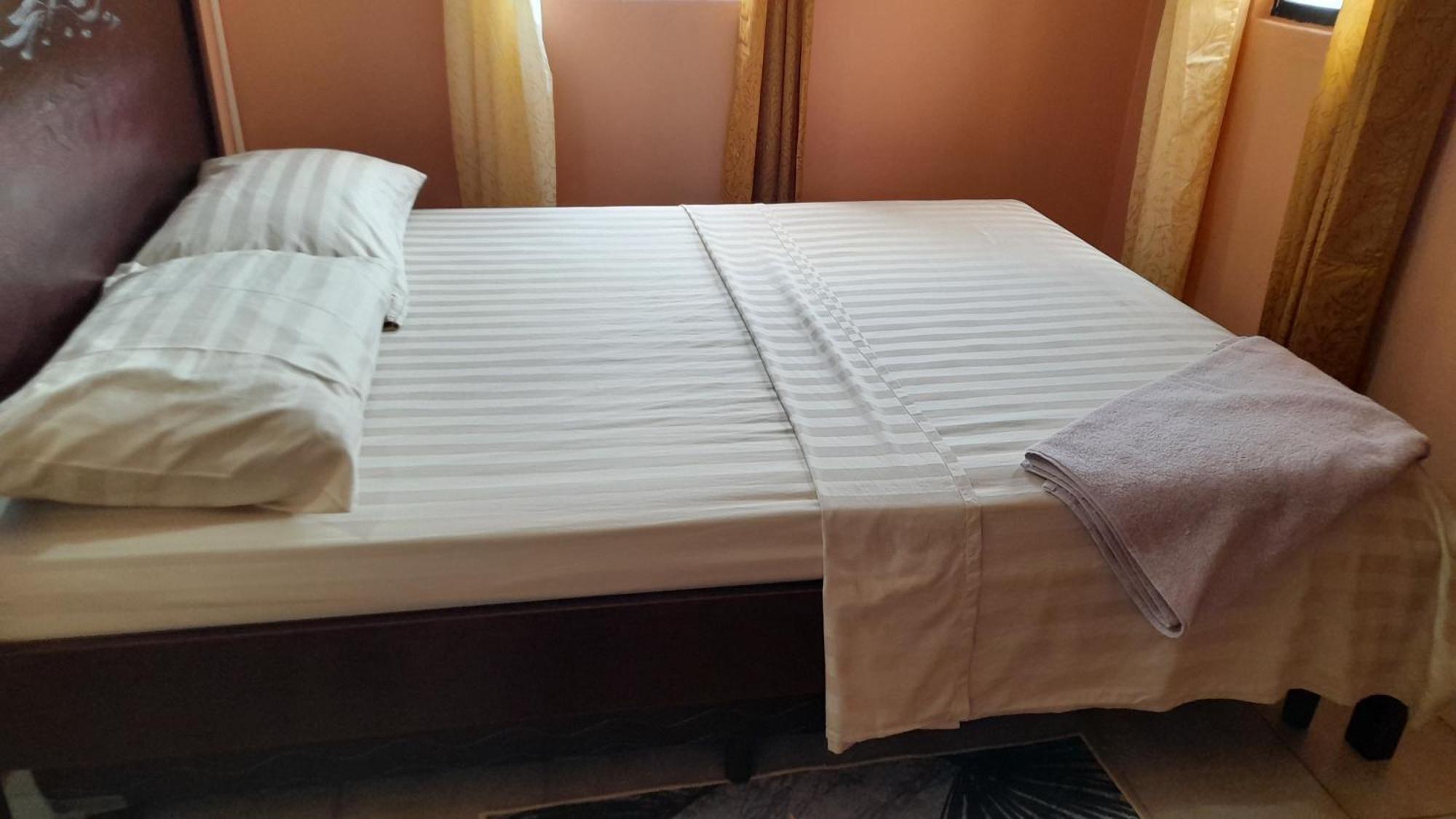 Angie'S Cove, Modern Get-Away Overlooking Кастрі Екстер'єр фото